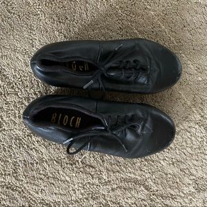 Girls Bloch split sole tap shoes size 12